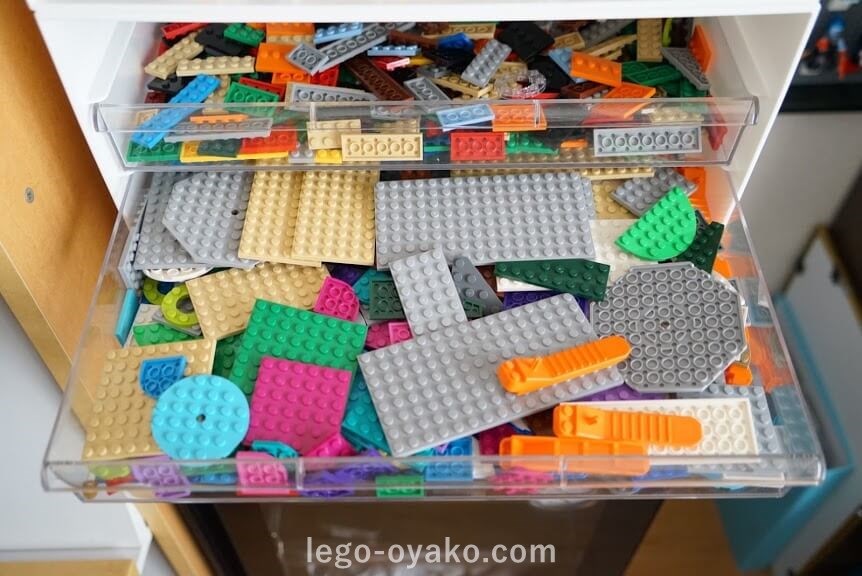 ニトリのワイド収納ケースでレゴの収納