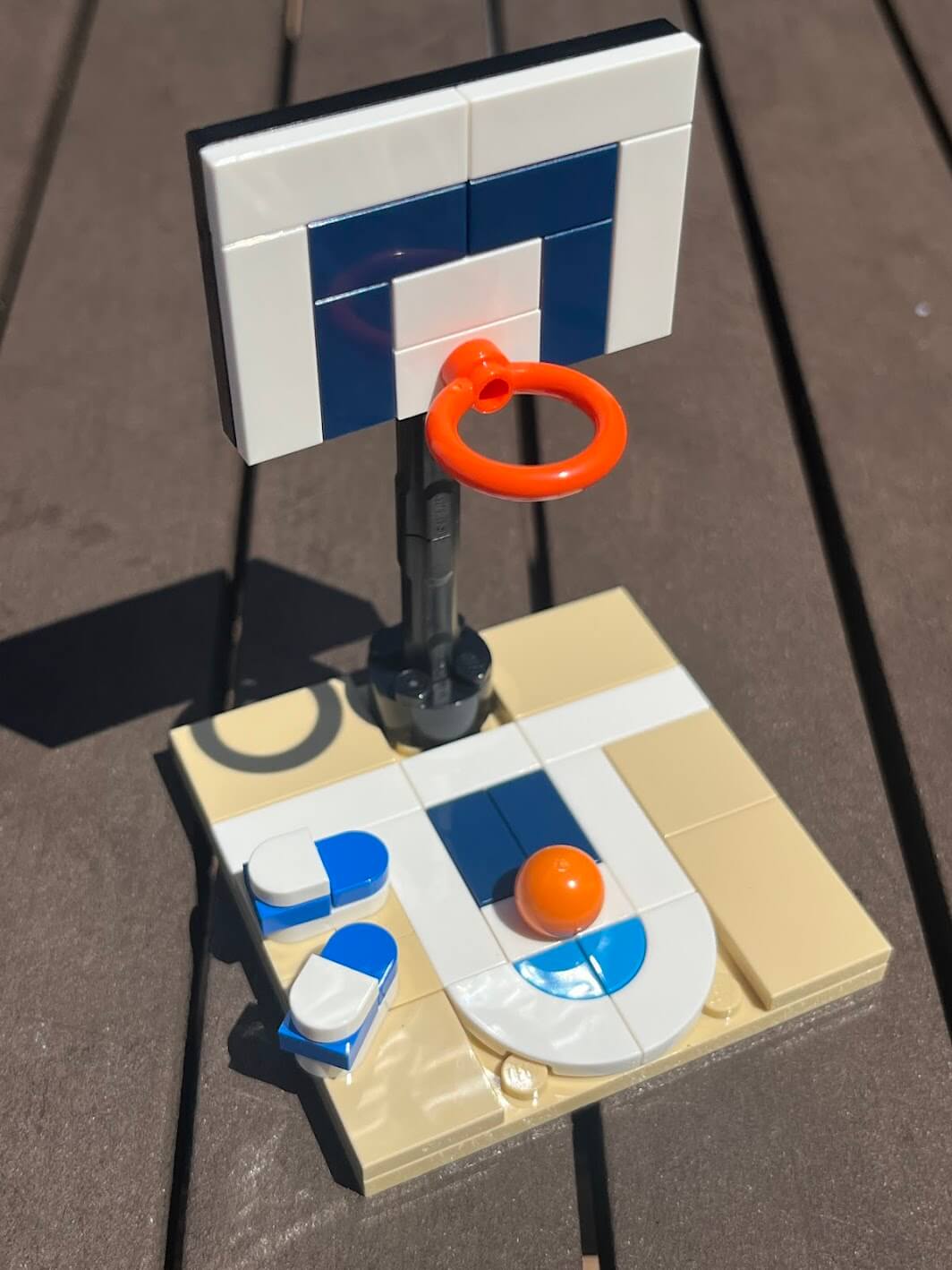 レゴ組み立て体験会で作った作品(バスケットゴール)