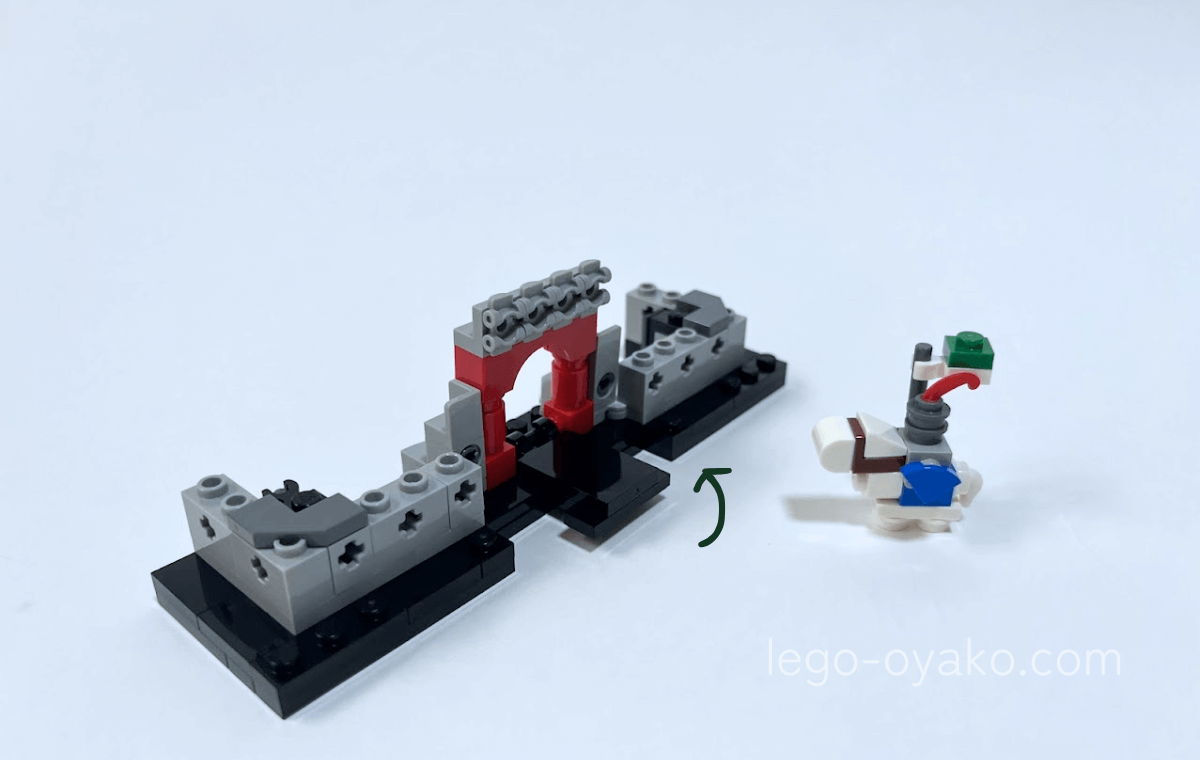 騎士の城＜ミニセット＞（40775）を組み立てている途中の写真