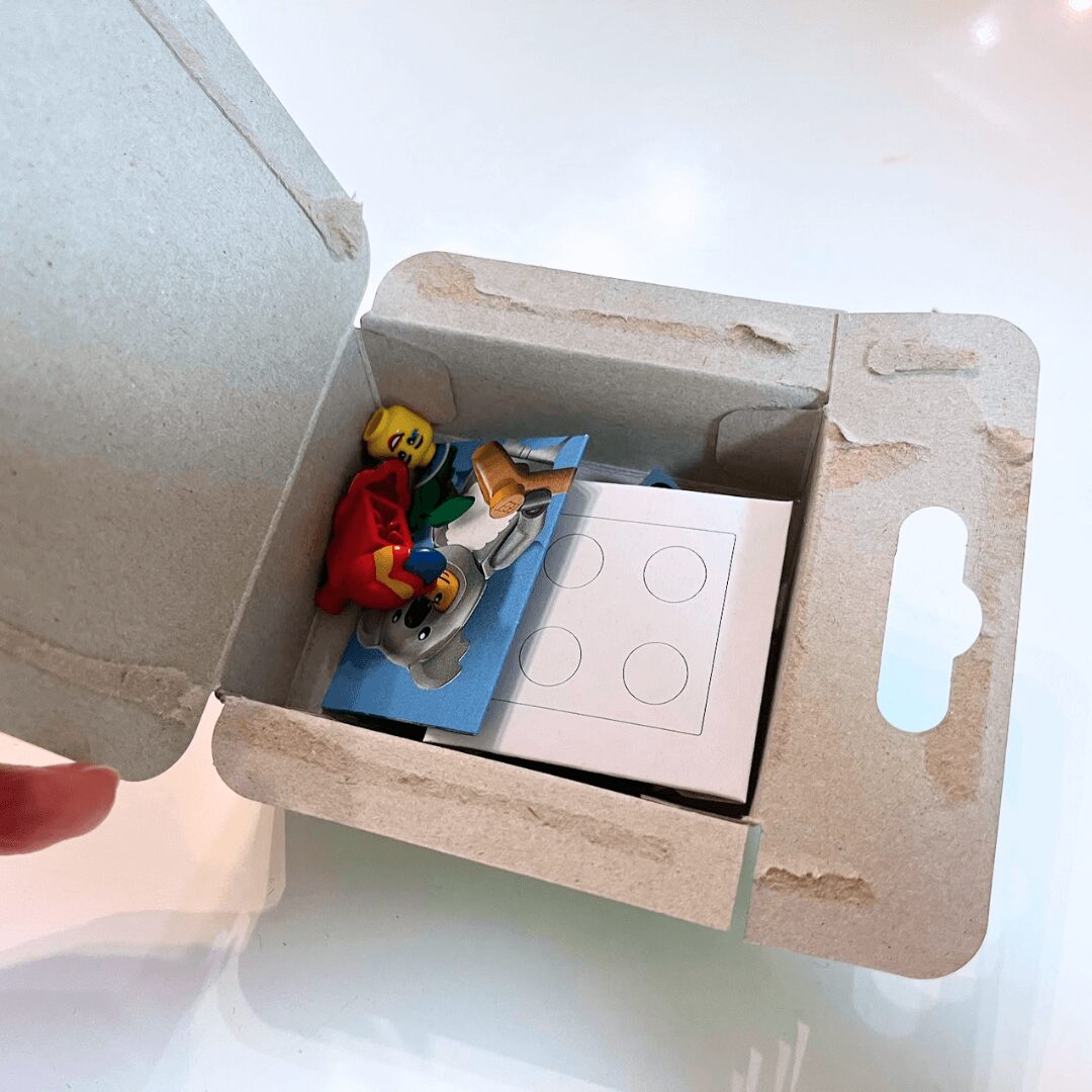 ミニフィギュアシリーズ28の箱の中身